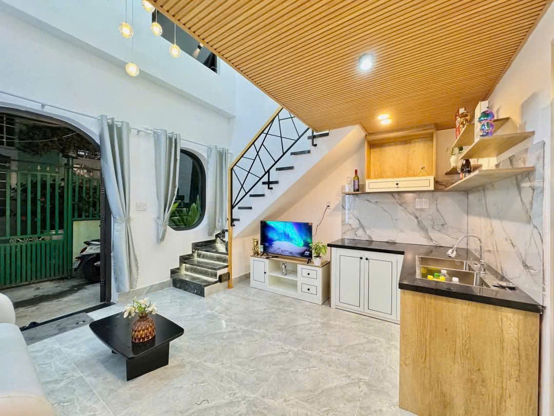 NHÀ GÁC LỮNG THIẾT KẾ HIỆN ĐẠI, KIỆT ĐIỆN BIÊN PHỦ, THANH KHÊ, ĐÀ NẴNG