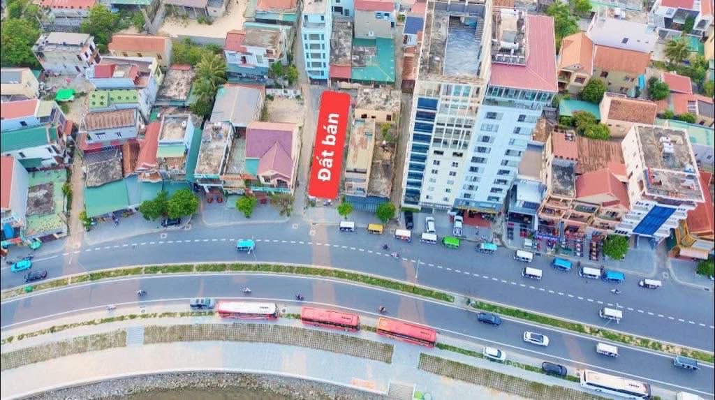 Chủ gửi bán lô đất 3 mặt tiền đường Trương Pháp, view sông view biển Nhật Lệ.