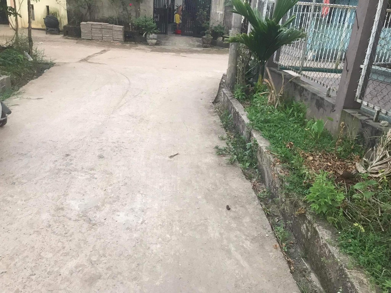  BÁN NHÀ TT TP ĐÔNG HÀ (GẦN CHỢ TRUNG CHỈ) GIÁ NET CHỈ 1 TỶ, LH: 0977.801.999