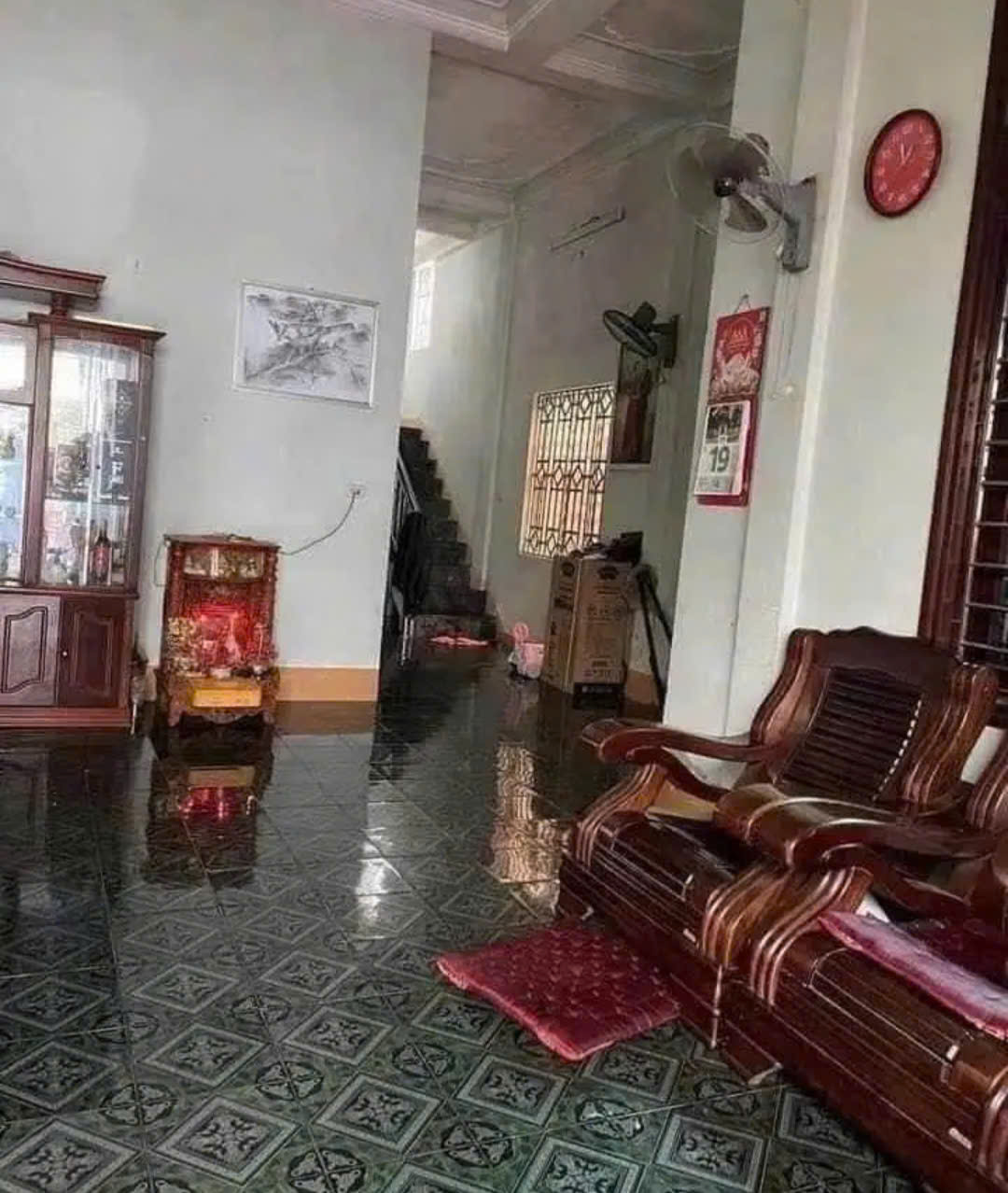 BÁN NHÀ MẶT TIỀN KINH DOANH ĐƯỜNG HÀM NGHI, GẦN CHỢ PHƯỜNG 5, TT TP ĐÔNG HÀ