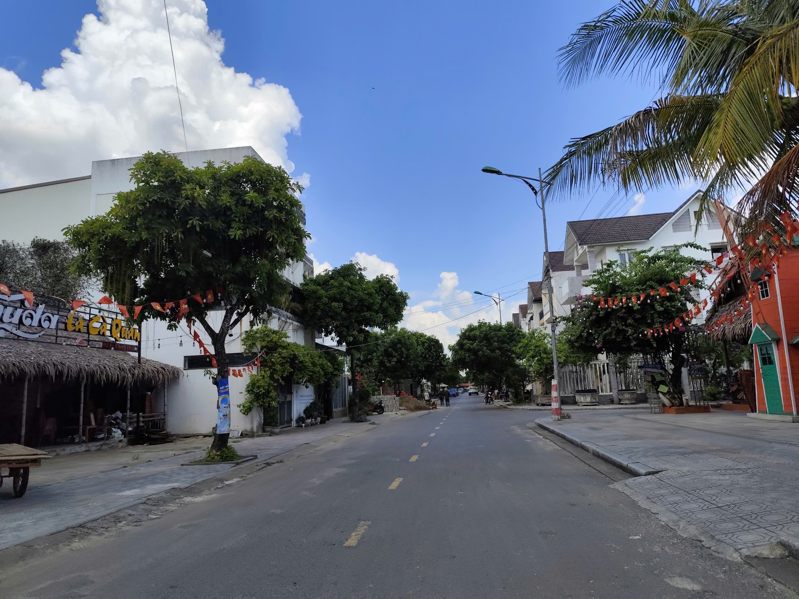 BÁN ĐẤT MT NGUYỄN HUỆ GẦN CV FIDELL, TỌA LẠC VỊ TRÍ ĐẮC ĐỊA, THUẬN LỢI KINH DOANH