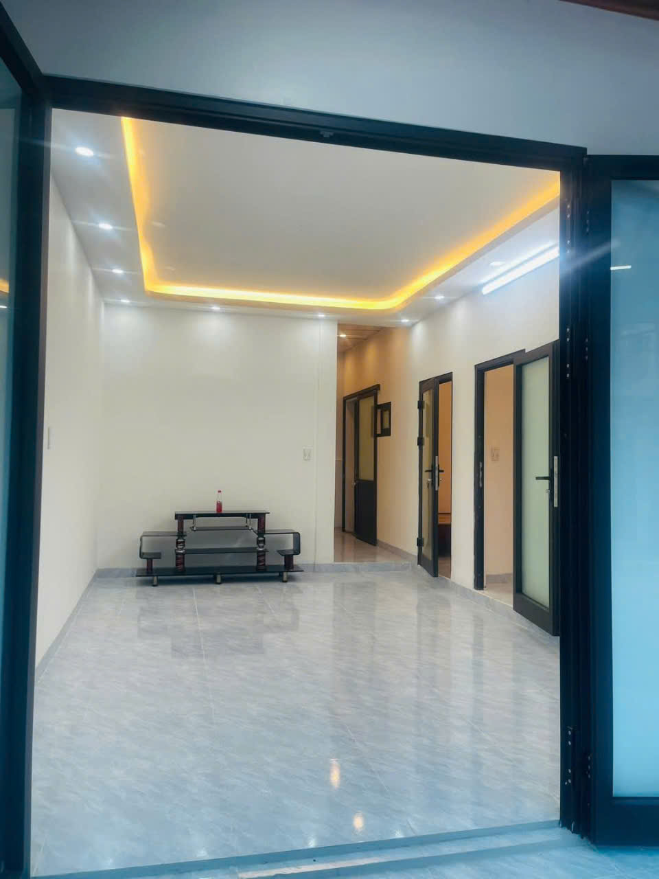 MỞ BÁN 2 CĂN NHÀ MT ĐƯỜNG NHỰA. TRUNG TÂM PHƯỜNG 1. TP ĐÔNG HÀ