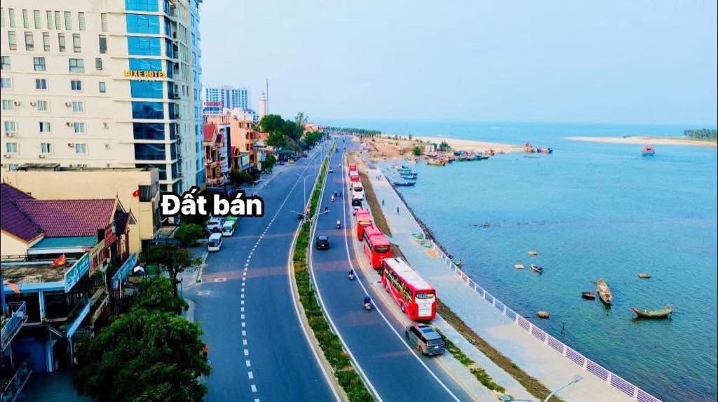 Chủ gửi bán lô đất 3 mặt tiền đường Trương Pháp, view sông view biển Nhật Lệ.