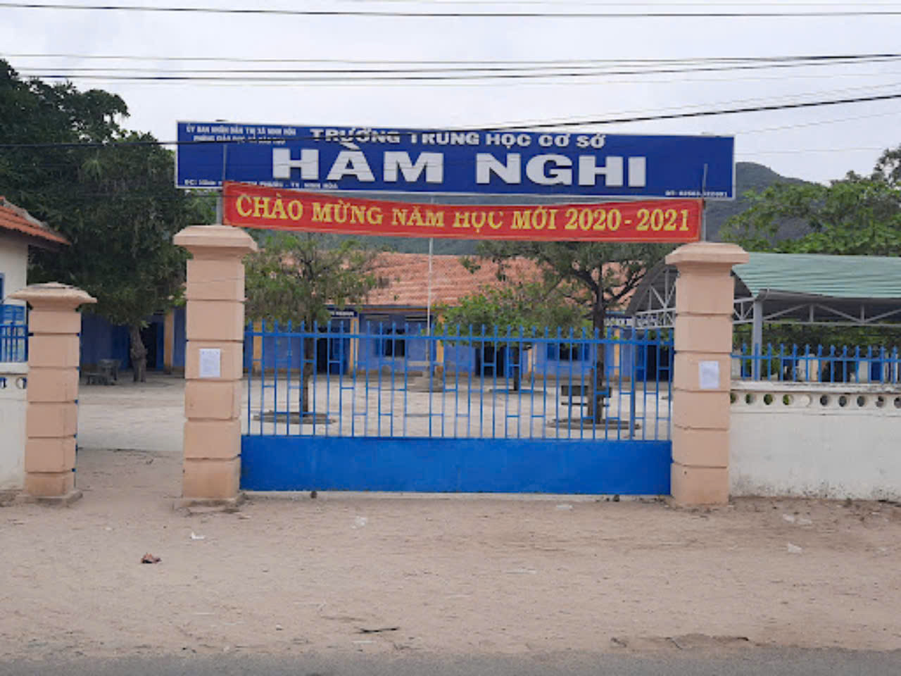 ĐẤT gần TRƯỜNG TH HÀM NGHI giá rẻ 1085, DT: 6.5x20m, thích hợp Xd nhà ở, mua đầu tư.  LH ngay 097.248.74.74