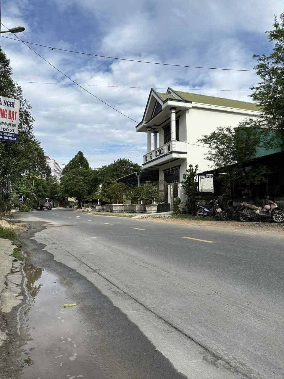 Mở bán 3 lô mặt tiền Mạc Đỉnh Chi - Mặt tiền kinh doanh buôn bán. Vị trí trung tâm cách chợ đông hà , ks Đông Hà Sài Gìn vài bước chân