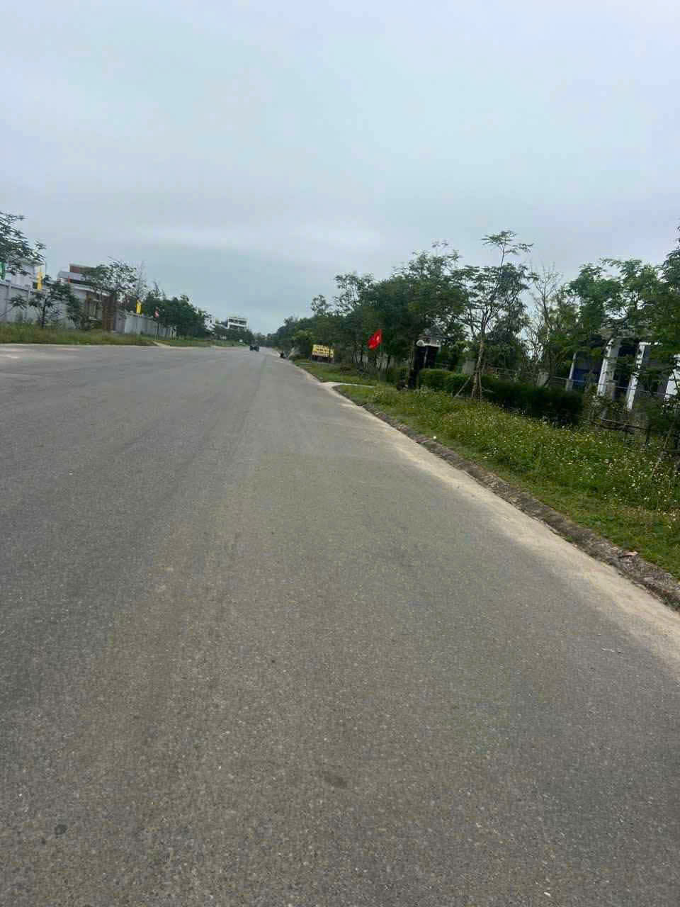 MT NGUYỄN HỮU THỌ# BIỂN CỬA VIỆT, DT: 10X22m, Giá: 2.8 TỶ