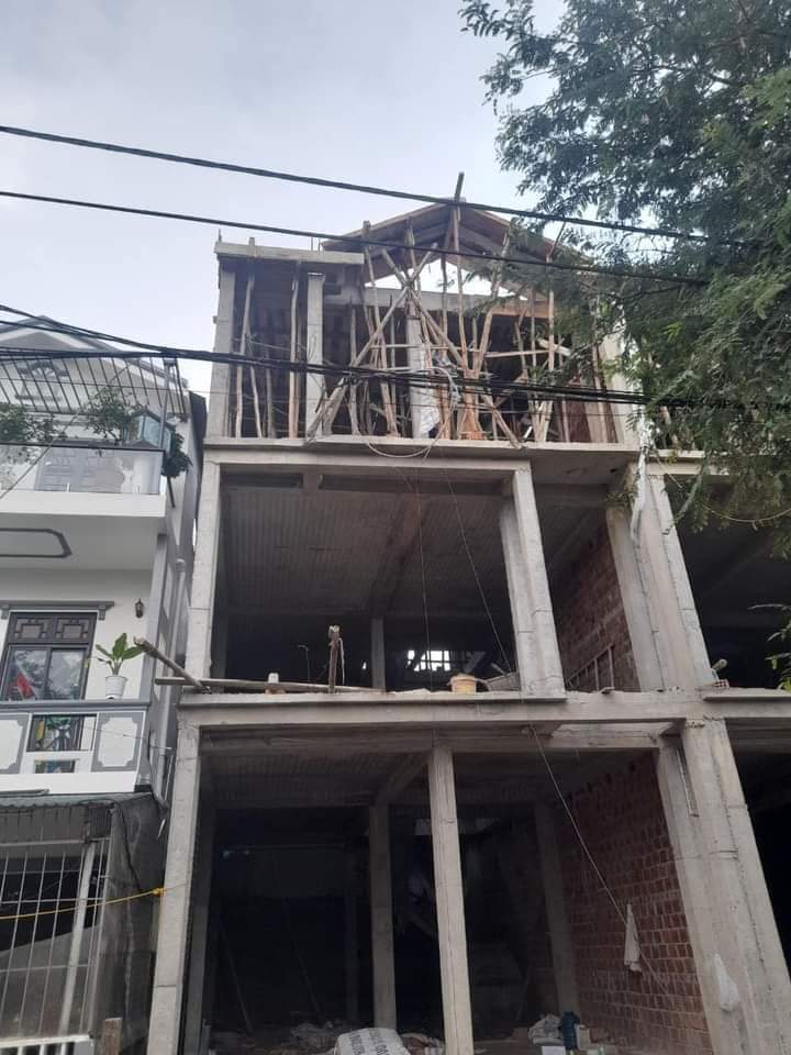 BÁN NHÀ TRUNG TÂM PHƯỜNG 5, ĐANG ĐI VÀO HOÀN THIỆN, GIÁ 1,98 TỶ. LH: 097.248.74.74 