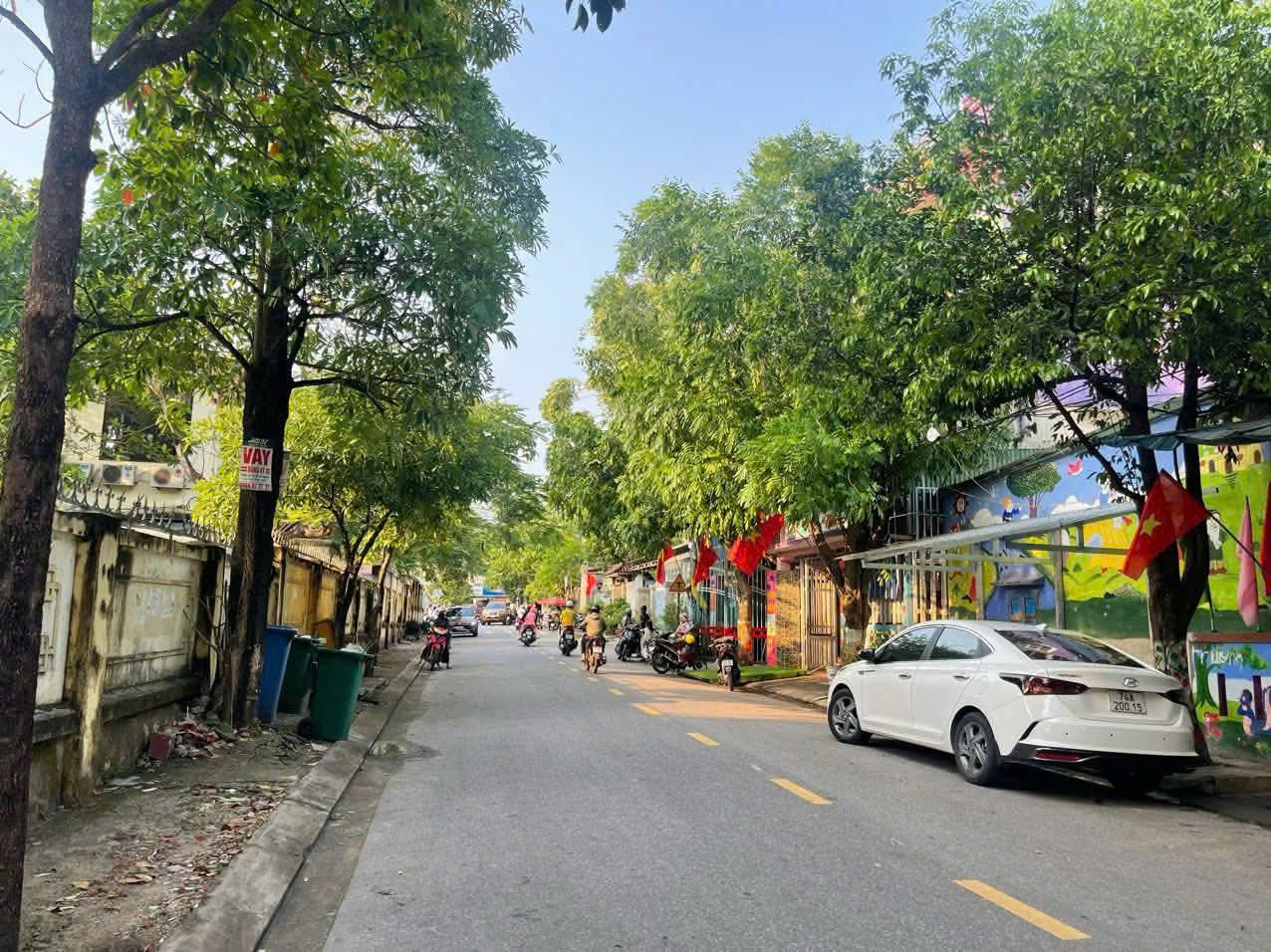 BÁN NHÀ 2 TẦNG MT ÂU CƠ, GẦN TRƯỜNG TH HÀM NGHI. GIÁ ĐẦU TƯ. LH: 0977.801.999