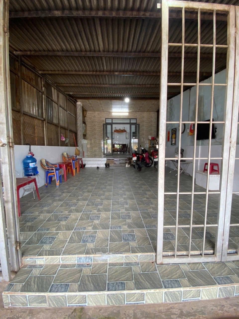 NHÀ MT NGUYỄN DU, THIẾT KẾ THÔNG THOÁNG, CẦN TÌM CHỦ
