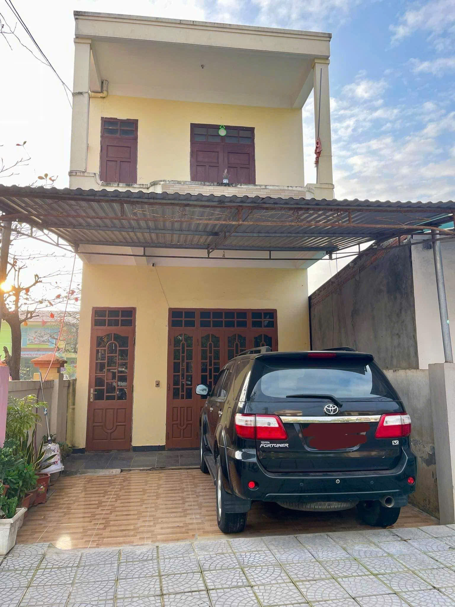 Bán nhanh nhà MT Lê Lợi, ĐỒNG HỚI, thích hợp kinh doanh buôn bán