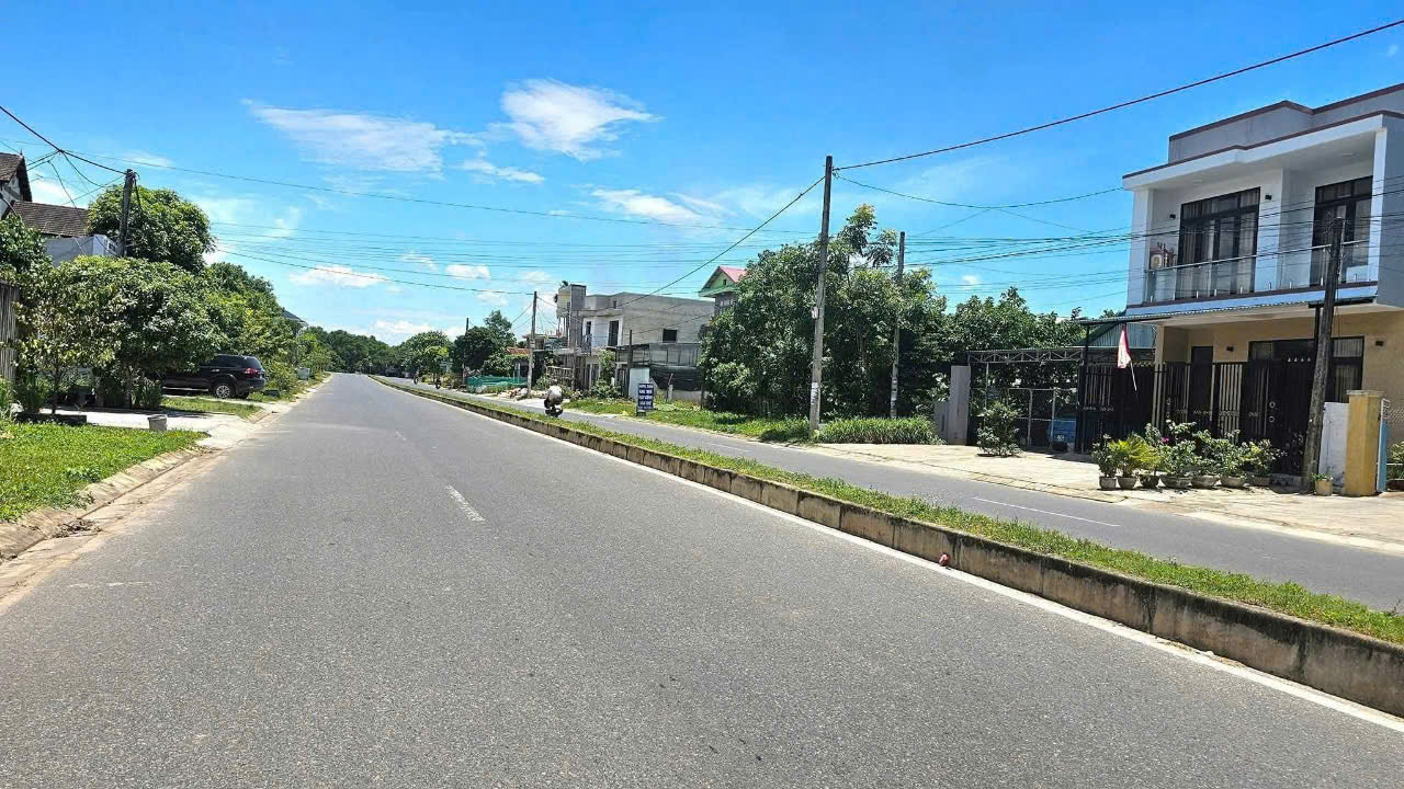 MT LÊ THÁNH TÔNG, THUẬN LỢI KINH DOANH, CẦN BÁN GẤP