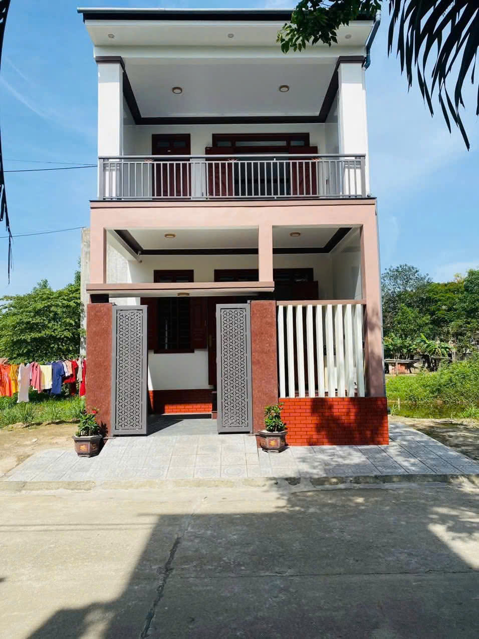 NHÀ 2 TẦNG TRUNG TÂM TX QUẢNG TRỊ, DÃY 2 NGUYỄN TƯỜNG TỘ. LH: 0972.48.74.74