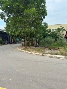 B-án đất góc 2 mặt tiền đường nhựa rộng 20 m và đường bên hông rộng 12 m Khu vực gần trường THCS Nguyễn Trãi, p1 Tp Đông Hà 