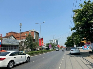 BÁN NHÀ 2 TẦNG MT LÊ DUẪN GẦN KS PHỤNG HOÀNG, ĐIỆN MÁY XANH