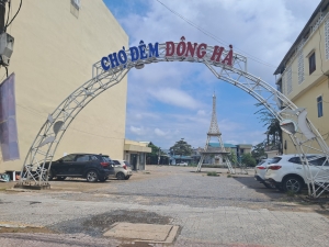 BÁN NHÀ GÁC LỮNG GẦN CHỢ ĐÊM ĐÔNG HÀ. DT: 5x16m. LH: 0977.801.999