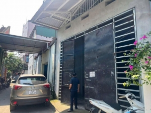 BÁN ĐẤT TẶNG NHÀ KHO DÃY 2 LÊ LỢI. TRUNG TÂM TP ĐÔNG HÀ