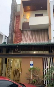 BÁN NHÀ 3 TẦNG GẦN VINCOM, MT DÃY 2 HÙNG VƯƠNG, TT PHƯỜNG NAM ĐÔNG HÀ